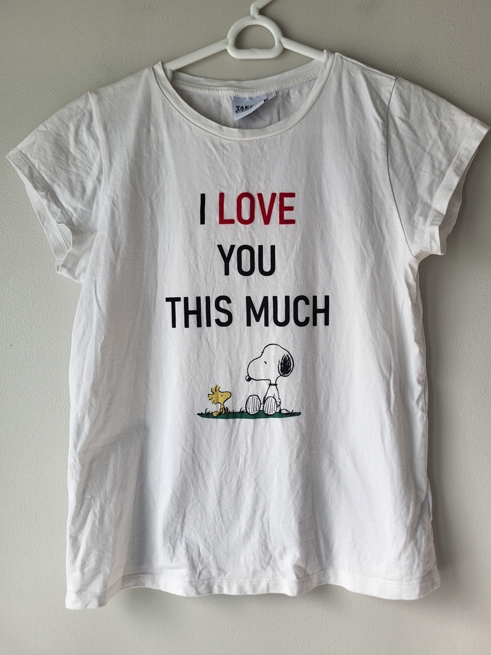 Peanuts White Tee with Red & Black 'I Love You This Much' Snoopy Graphic